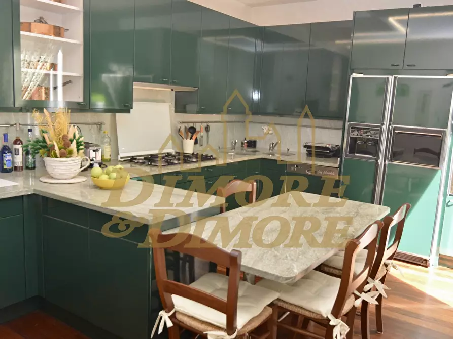 Immagine 31 di Villa in vendita  a Ranco