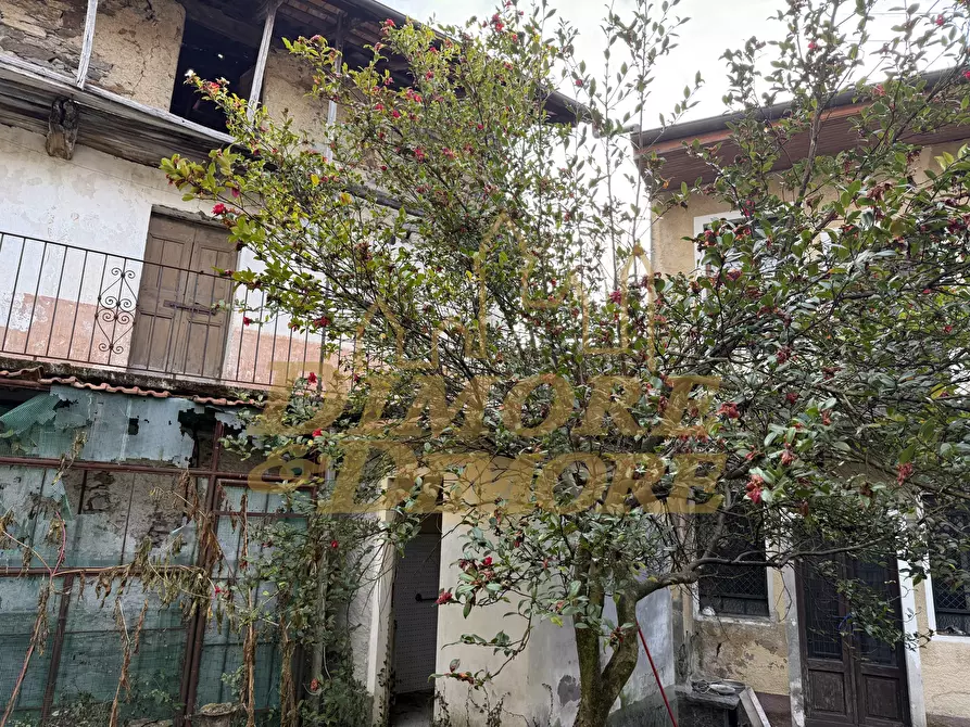 Immagine 15 di Porzione di casa in vendita  in vicolo san giulio a Lesa
