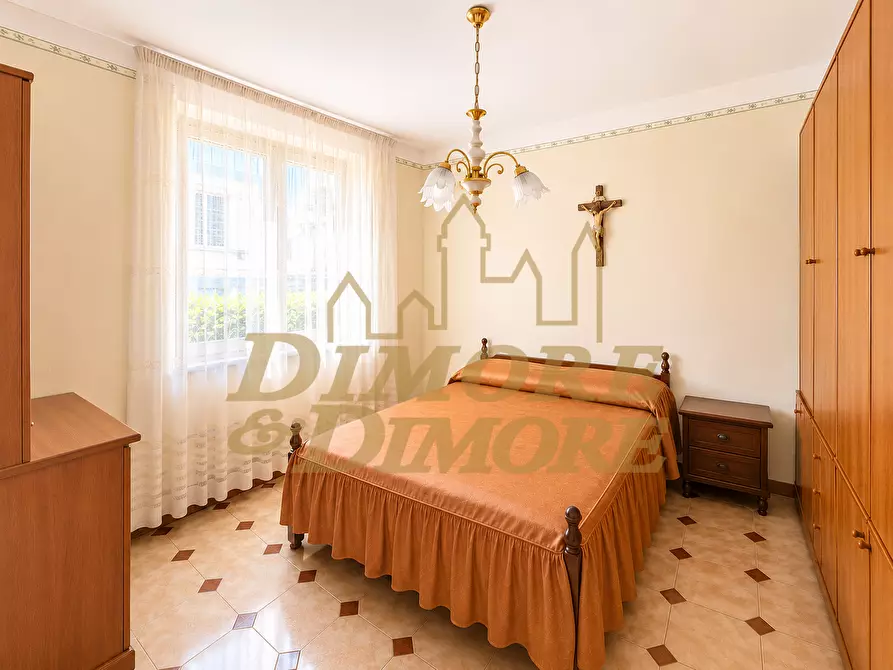 Immagine 8 di Appartamento in vendita  in Viale Garibaldi 19 a Maccagno Con Pino E Veddasca