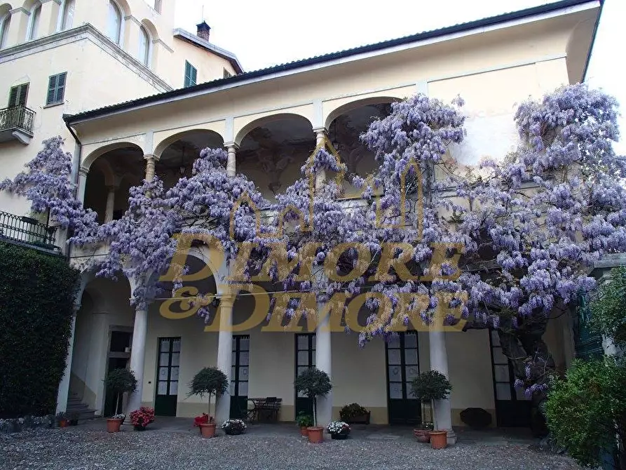 Immagine 20 di Villa in vendita  a Varese