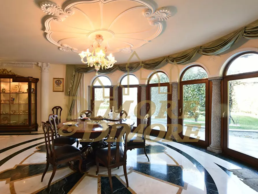 Immagine 23 di Villa in vendita  a Verbania