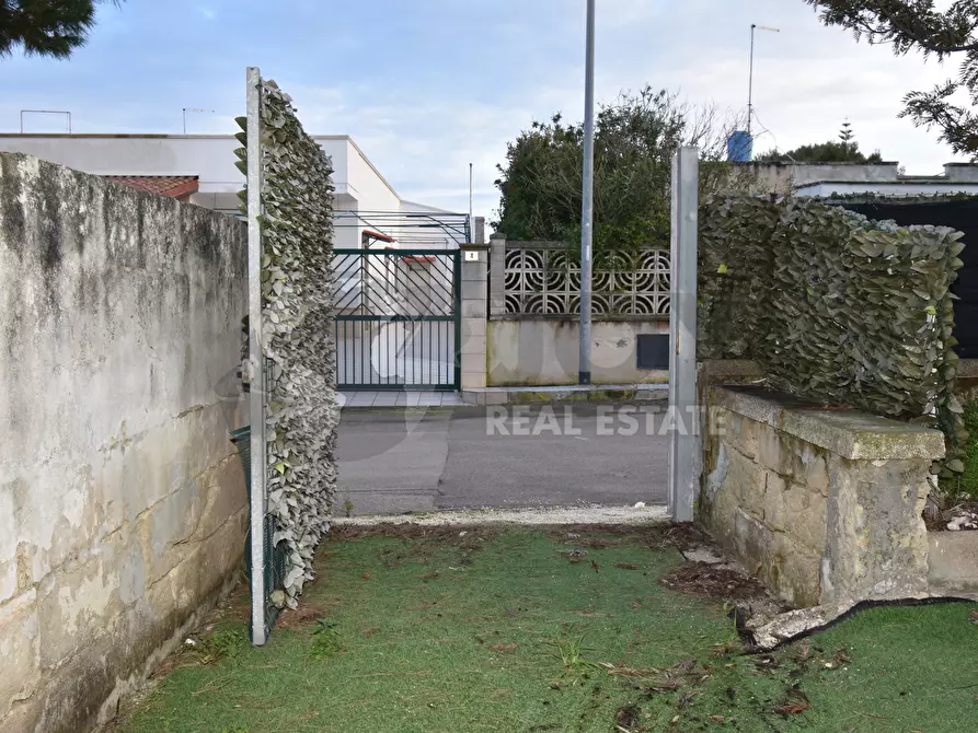 Immagine 35 di Villa in vendita  in Via Pianosa 1 a Lecce