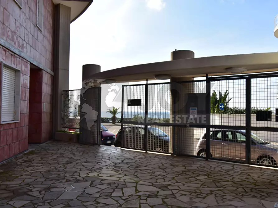 Immagine 16 di Quadrilocale in vendita  in Lungomare Galileo Galilei 119 a Gallipoli