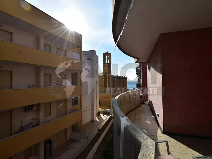 Immagine 19 di Quadrilocale in vendita  in Lungomare Galileo Galilei 119 a Gallipoli