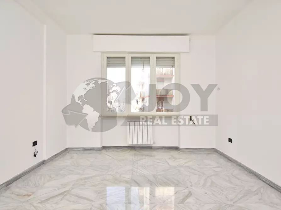 Immagine 12 di Appartamento in vendita  in Viale Aldo Moro 95 a Brindisi