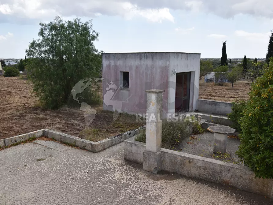 Immagine 30 di Villa in vendita  in Via Carlo Donat Cattin 63 a Specchia