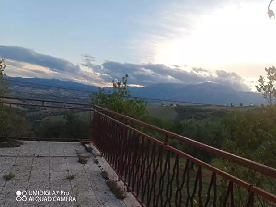 Immagine 24 di Rustico / casale in vendita  in VIA DE THOMASSIS a Castel Frentano
