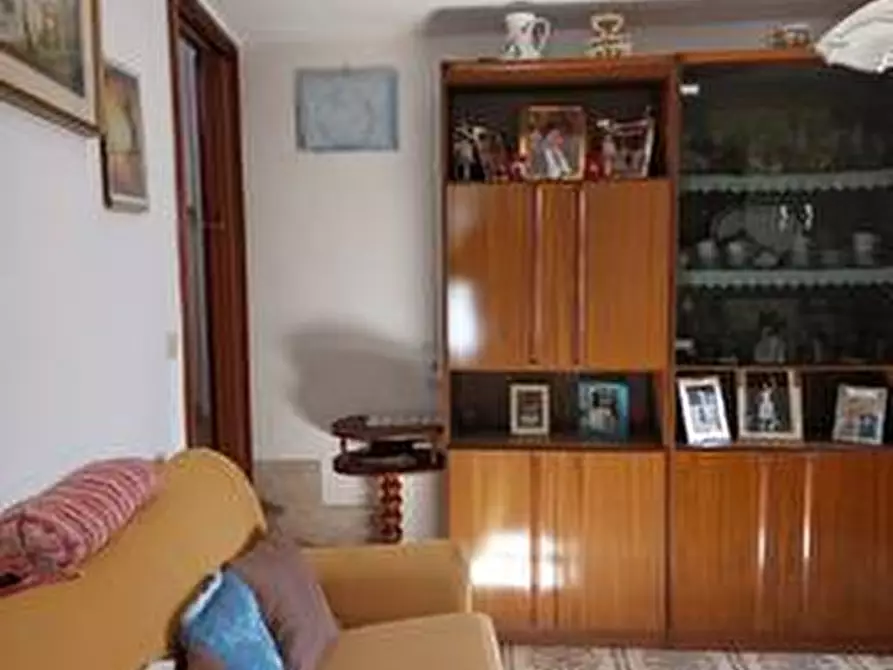 Immagine 8 di Porzione di casa in vendita  in VIA G.CESARE a Civitaluparella