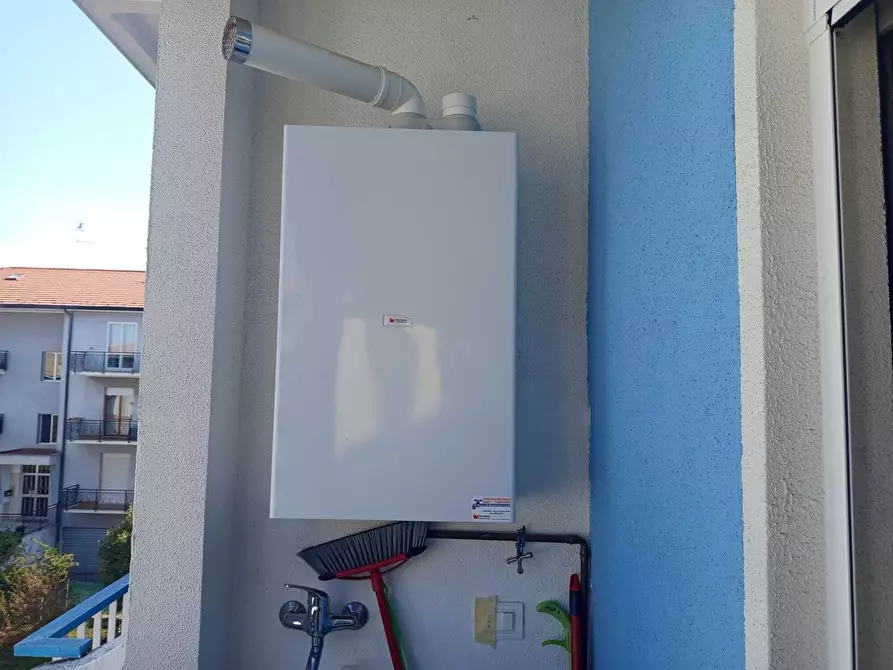 Immagine 13 di Quadrilocale in affitto  in Via Francesco Brasile a Lanciano