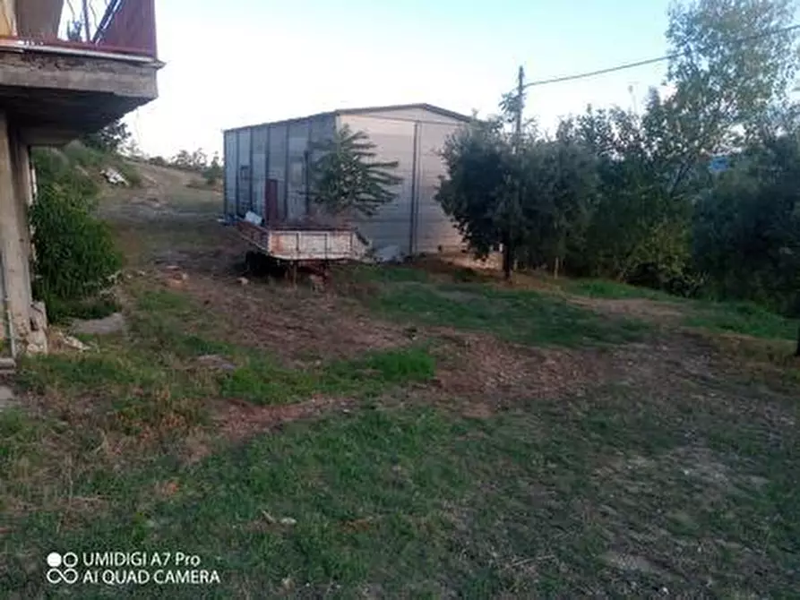 Immagine 26 di Rustico / casale in vendita  in VIA DE THOMASSIS a Castel Frentano