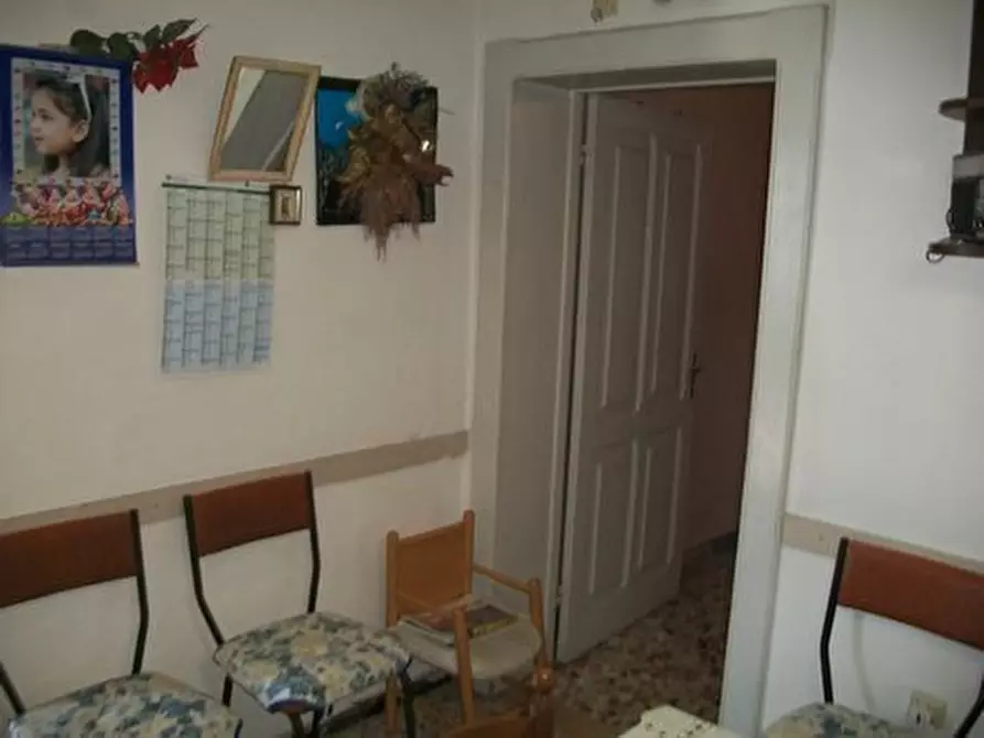 Immagine 10 di Porzione di casa in vendita  in VIA DEI PICENI a Castel Frentano