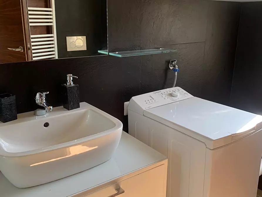 Immagine 8 di Appartamento in vendita  in Via Neghelli a Alassio