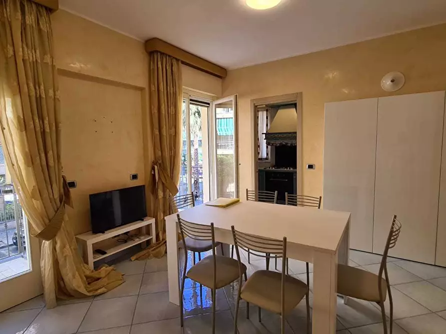 Immagine 5 di Trilocale in vendita  a Alassio