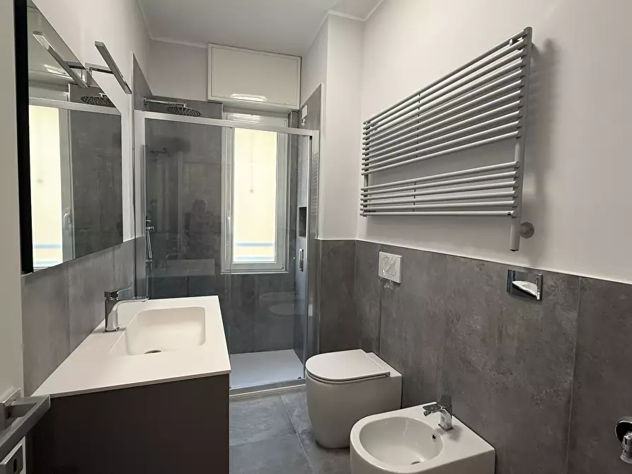 Immagine 18 di Quadrilocale in vendita  in Via Dante a Alassio