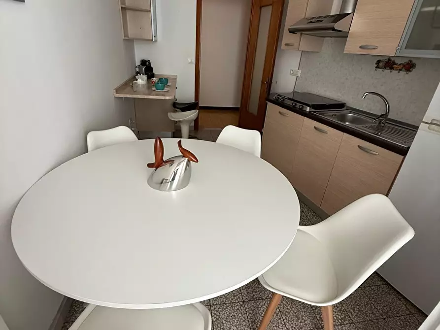 Immagine 9 di Quadrilocale in vendita  in Corso Armando Diaz a Alassio