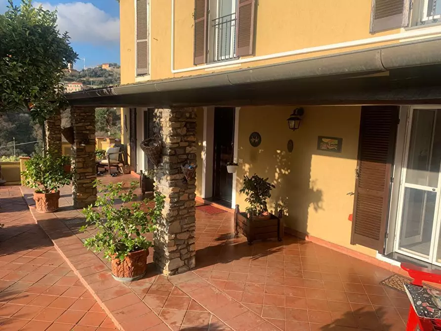 Immagine 3 di Villa in vendita  in Via Adelasia a Alassio