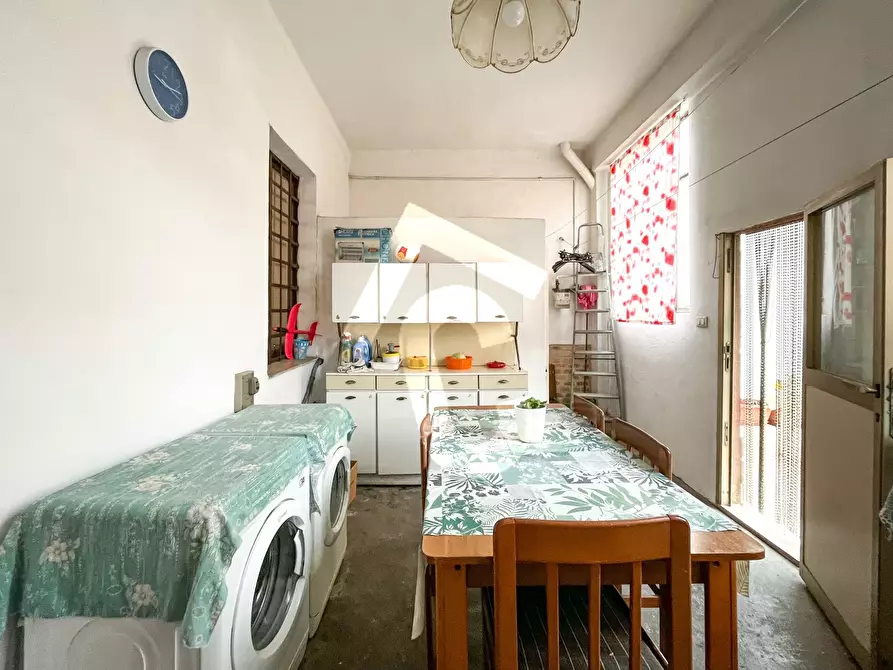 Immagine 18 di Palazzo in vendita  a Jesi