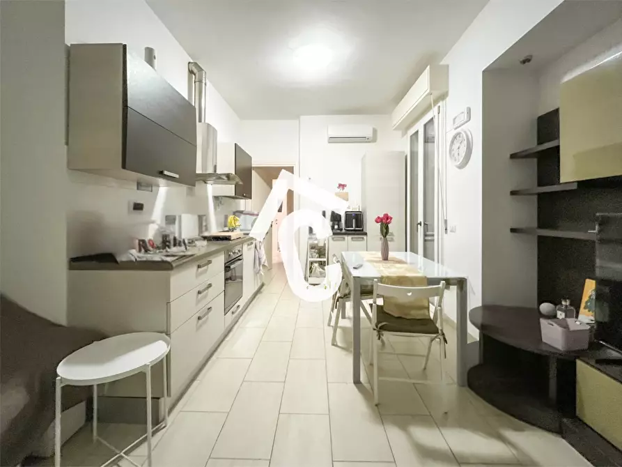 Immagine 3 di Trilocale in affitto  a Jesi