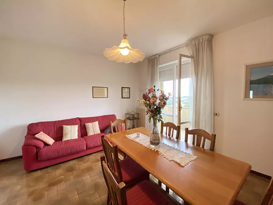 Immagine 2 di Appartamento in vendita  a Cupramontana