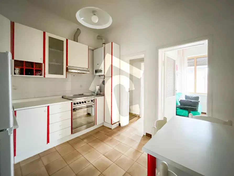 Immagine 3 di Palazzo in vendita  a Jesi