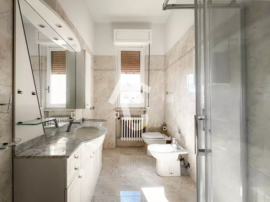 Immagine 9 di Quadrilocale in affitto  a Jesi