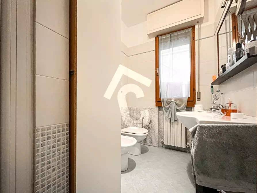 Immagine 16 di Pentalocale in vendita  a Jesi