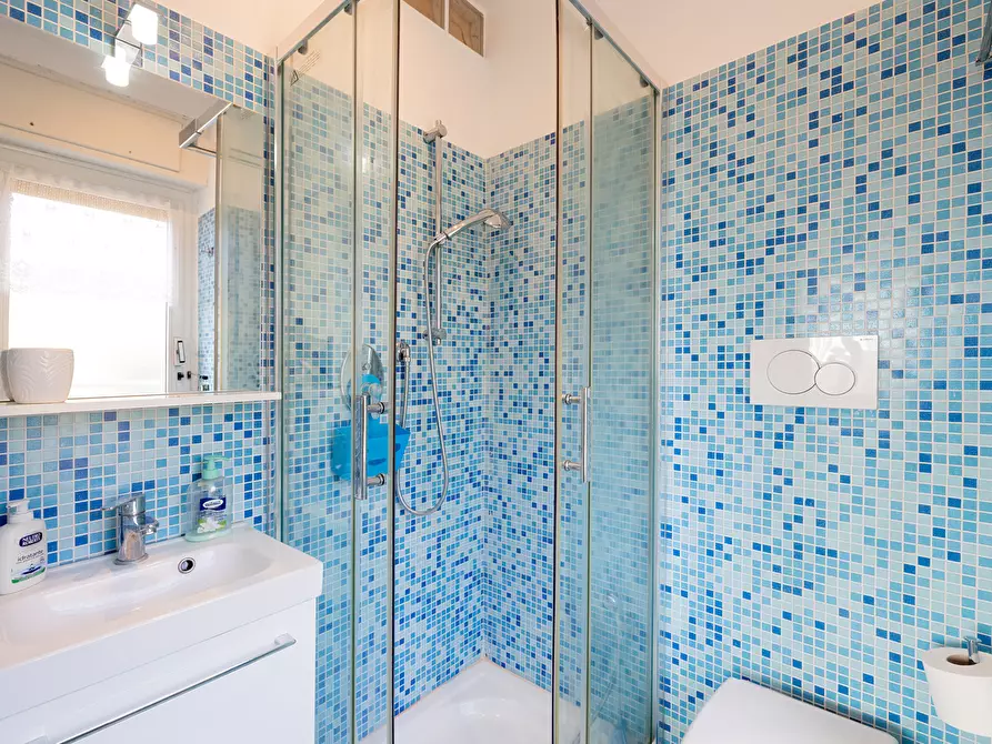 Immagine 21 di Pentalocale in affitto  in Via delle Azalee 3 a Finale Ligure