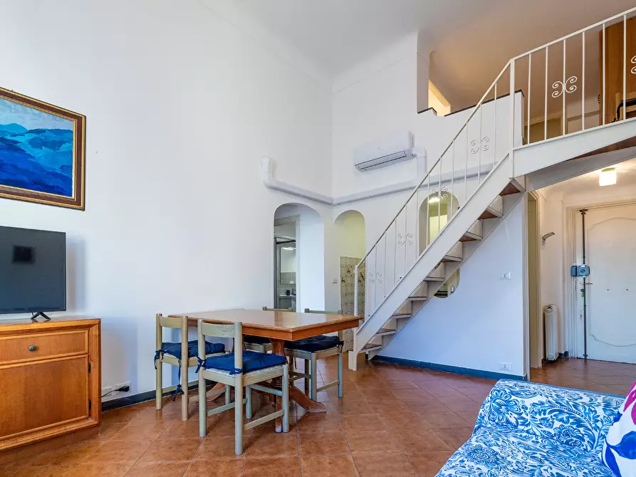 Immagine 7 di Trilocale in affitto  in Piazza Vittorio Emanuele II 5 a Finale Ligure