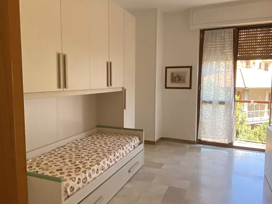 Immagine 4 di Quadrilocale in affitto  in Via Brunenghi 91 a Finale Ligure