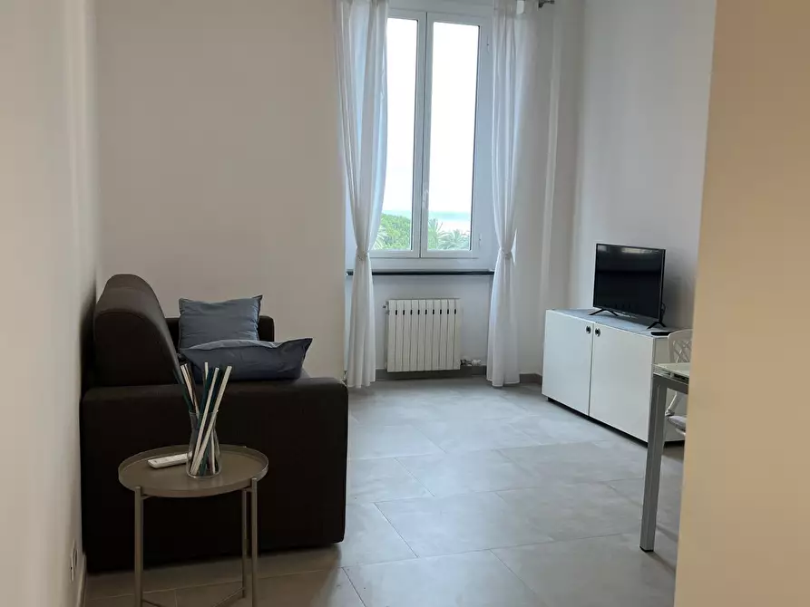Immagine 17 di Bilocale in affitto  in Piazza Vittorio Emanuele II 5 a Finale Ligure