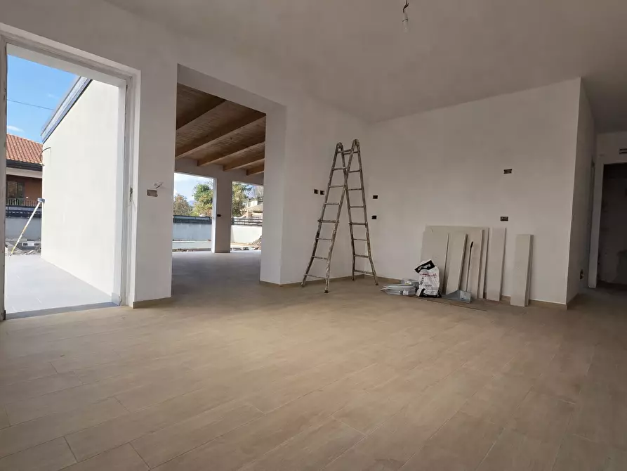 Immagine 4 di Villa in vendita  a Aci Bonaccorsi