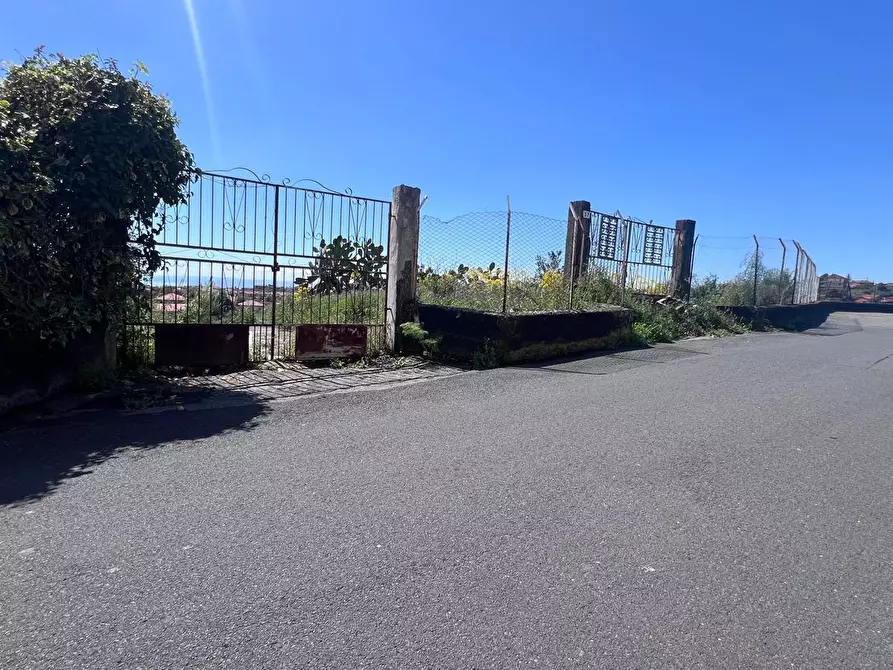Immagine 5 di Terreno agricolo in vendita  a Tremestieri Etneo