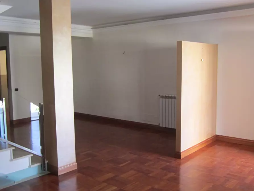 Immagine 4 di Villa in affitto  a Tremestieri Etneo