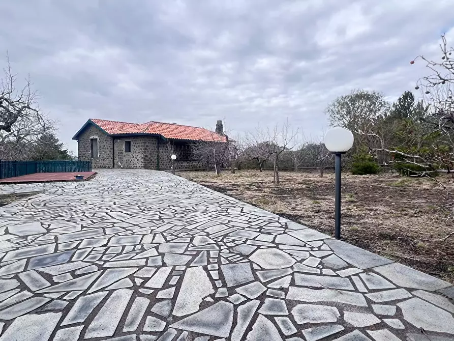 Immagine 39 di Villa in vendita  a Ragalna