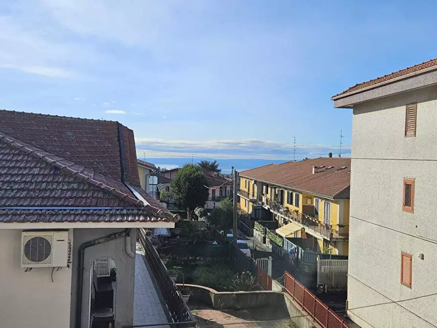 Immagine 17 di Appartamento in vendita  a Pedara