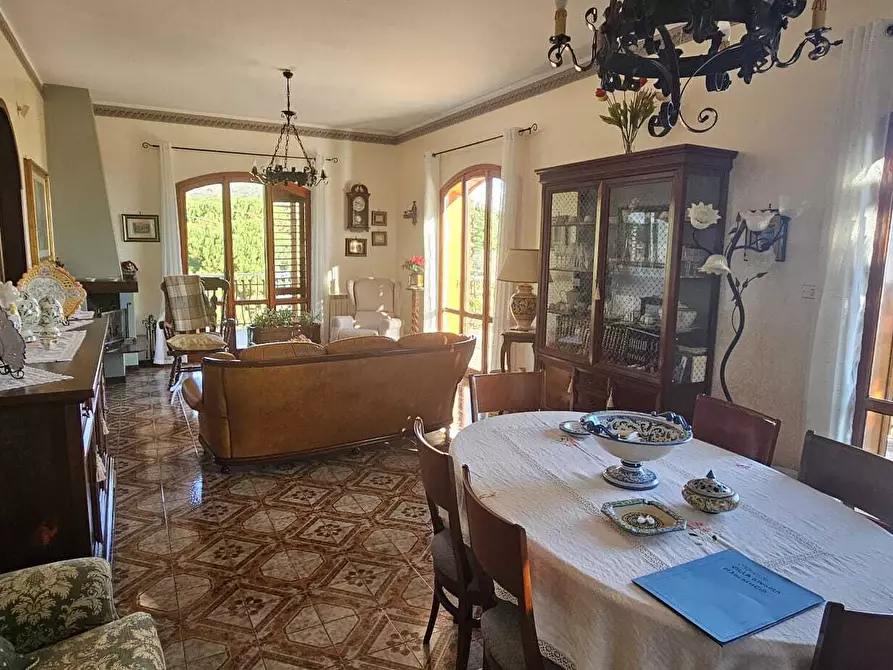 Immagine 16 di Villa in vendita  a Mascalucia