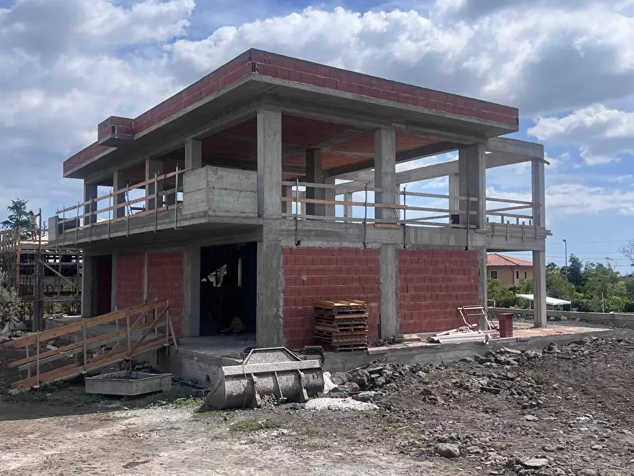 Immagine 6 di Villa in vendita  a San Giovanni La Punta