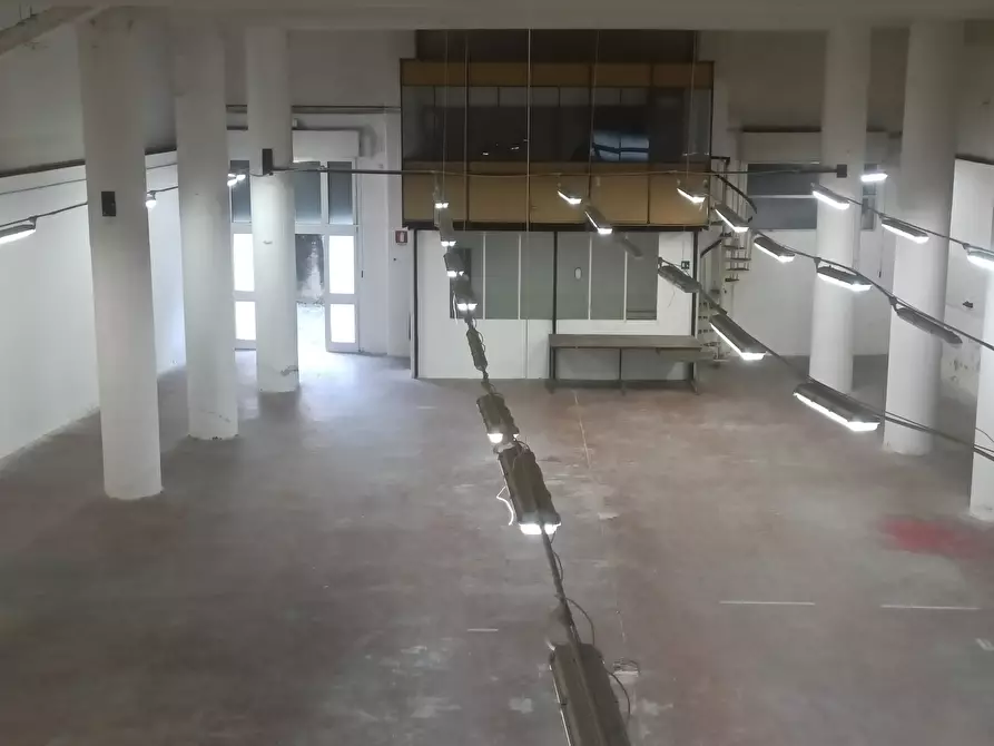 Immagine 30 di Capannone industriale in affitto  in Via Terpi 45 R a Genova
