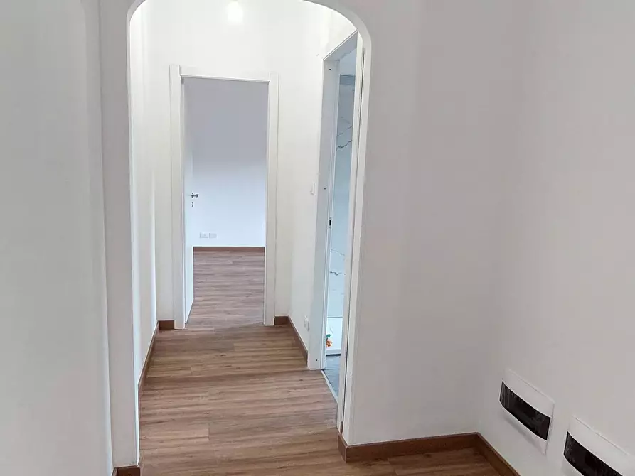 Immagine 7 di Trilocale in vendita  in Piazza Eugenio Marchese a Busalla