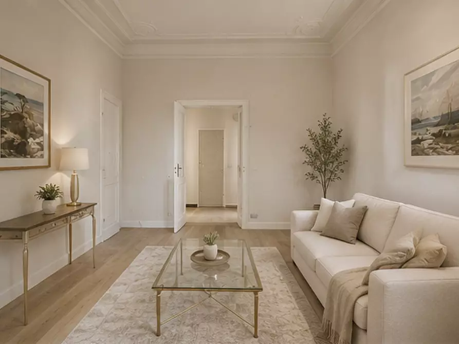 Immagine 11 di Trilocale in vendita  in Corso Magenta a Genova