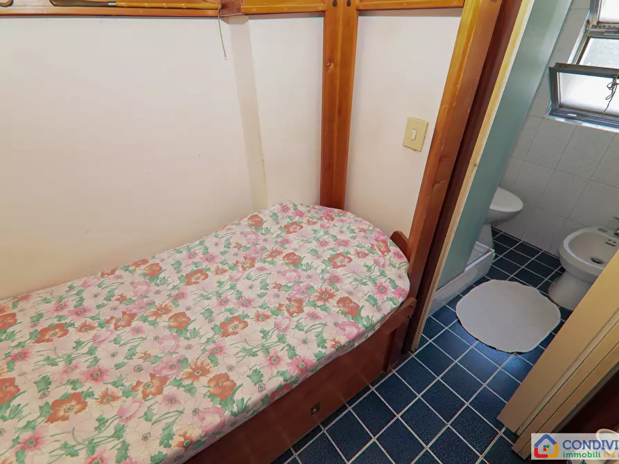 Immagine 40 di Appartamento in vendita  in Via Mulinetti 48 a Recco