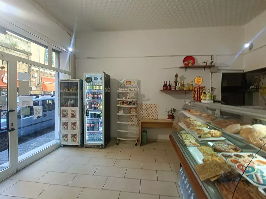 Immagine 4 di Attività commerciale in vendita  in Via Giacomo Giovanetti 75 R a Genova