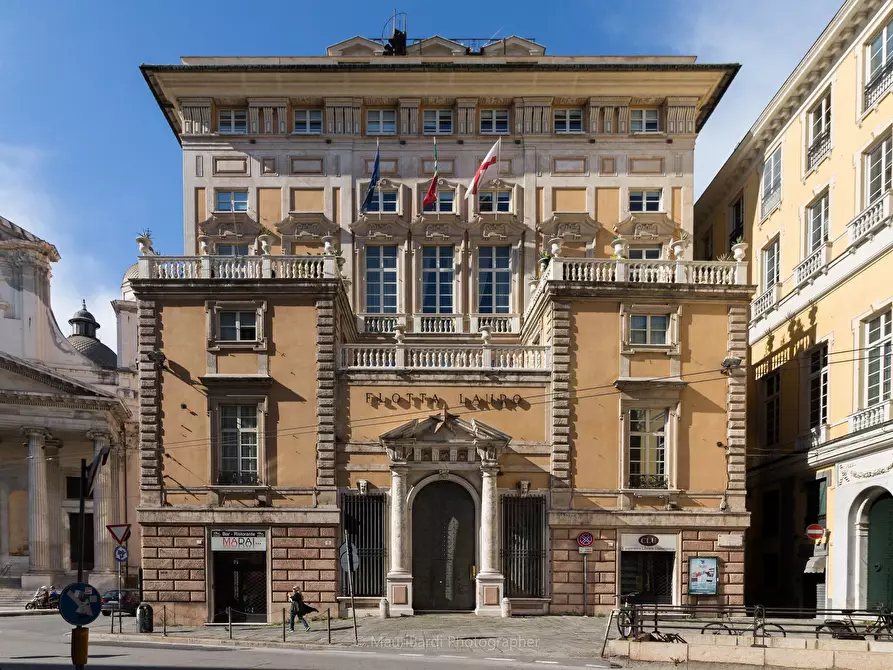Immagine 1 di Ufficio in affitto  in Piazza della Nunziata 55 a Genova