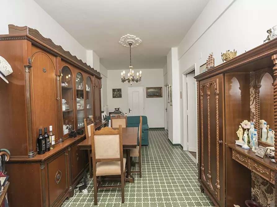 Immagine 37 di Pentalocale in vendita  in Via Venezia 12 a Genova