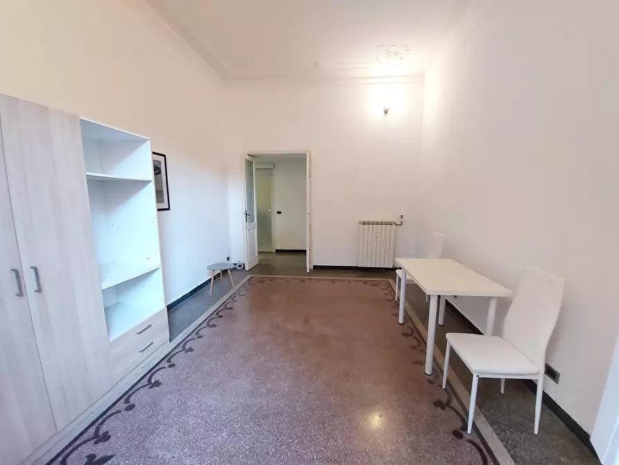 Immagine 6 di Trilocale in vendita  in Corso Magenta a Genova