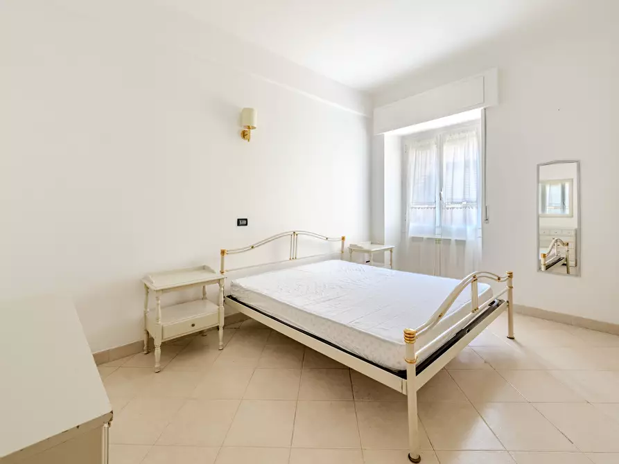 Immagine 1 di Pentalocale in vendita  in Vico Tana 1 a Genova