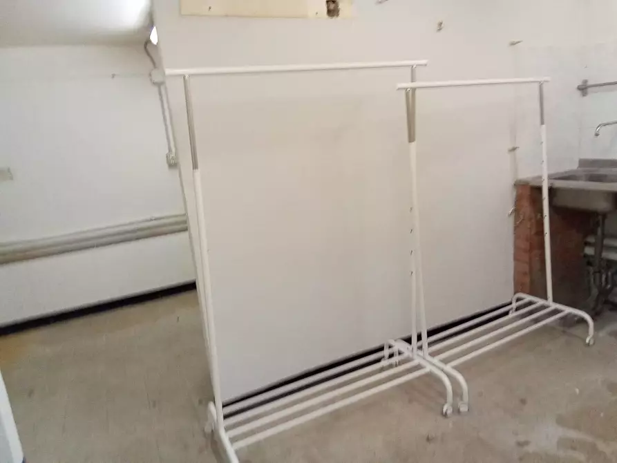 Immagine 19 di Locale commerciale in affitto  in Piazza della Nunziata 21 R a Genova