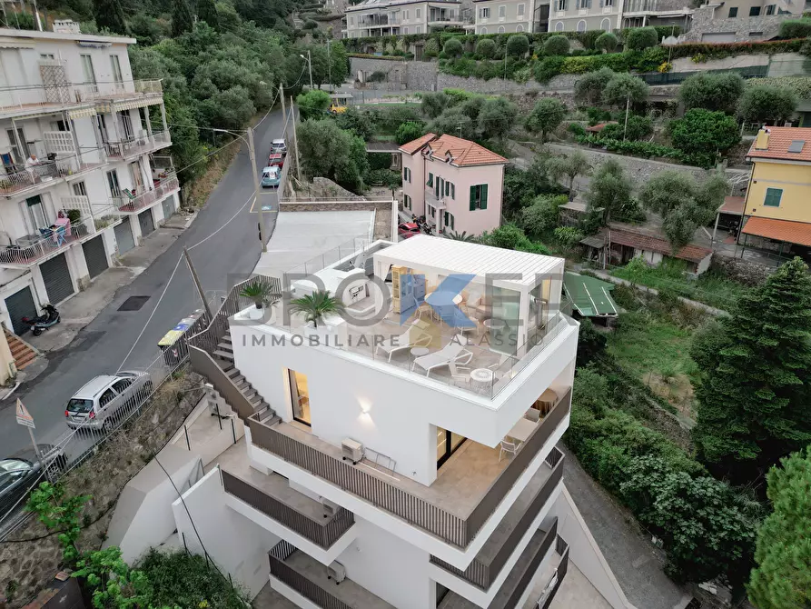 Immagine 1 di Attico in vendita  in Via Luigi Borri 36 a Alassio