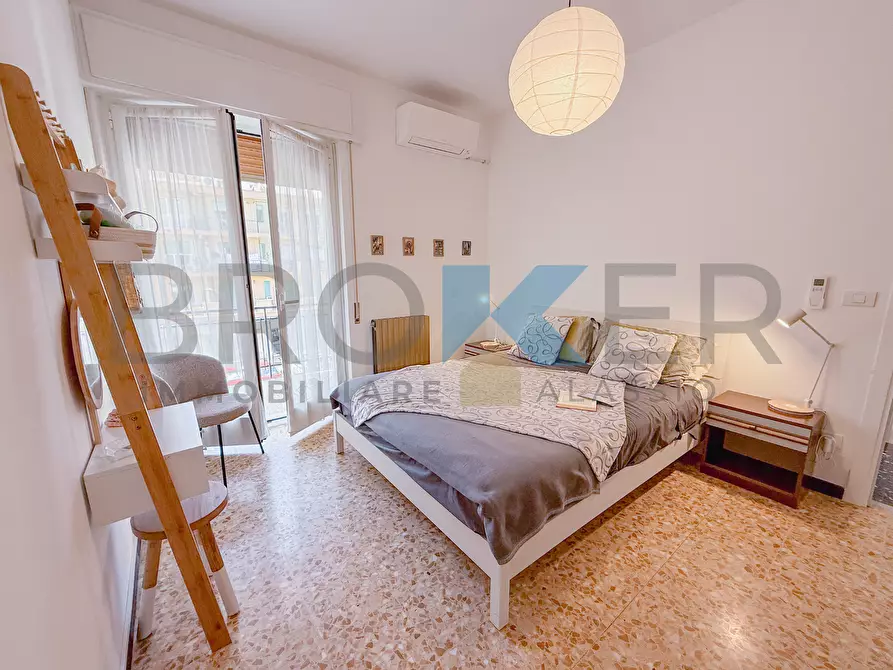 Immagine 21 di Trilocale in vendita  in Via Neghelli 56 a Alassio