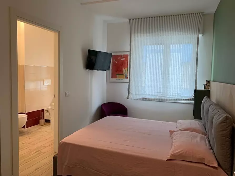 Immagine 8 di Trilocale in vendita  in Via Roma a Alassio